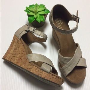 TOMS wedges 🌴